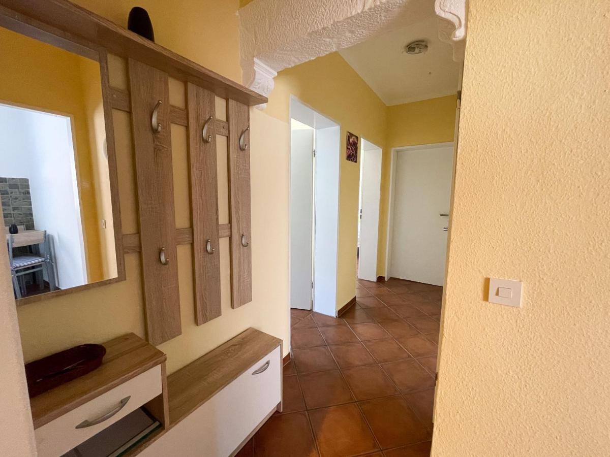 Zum Burghof Apartment Huerth Exterior photo
