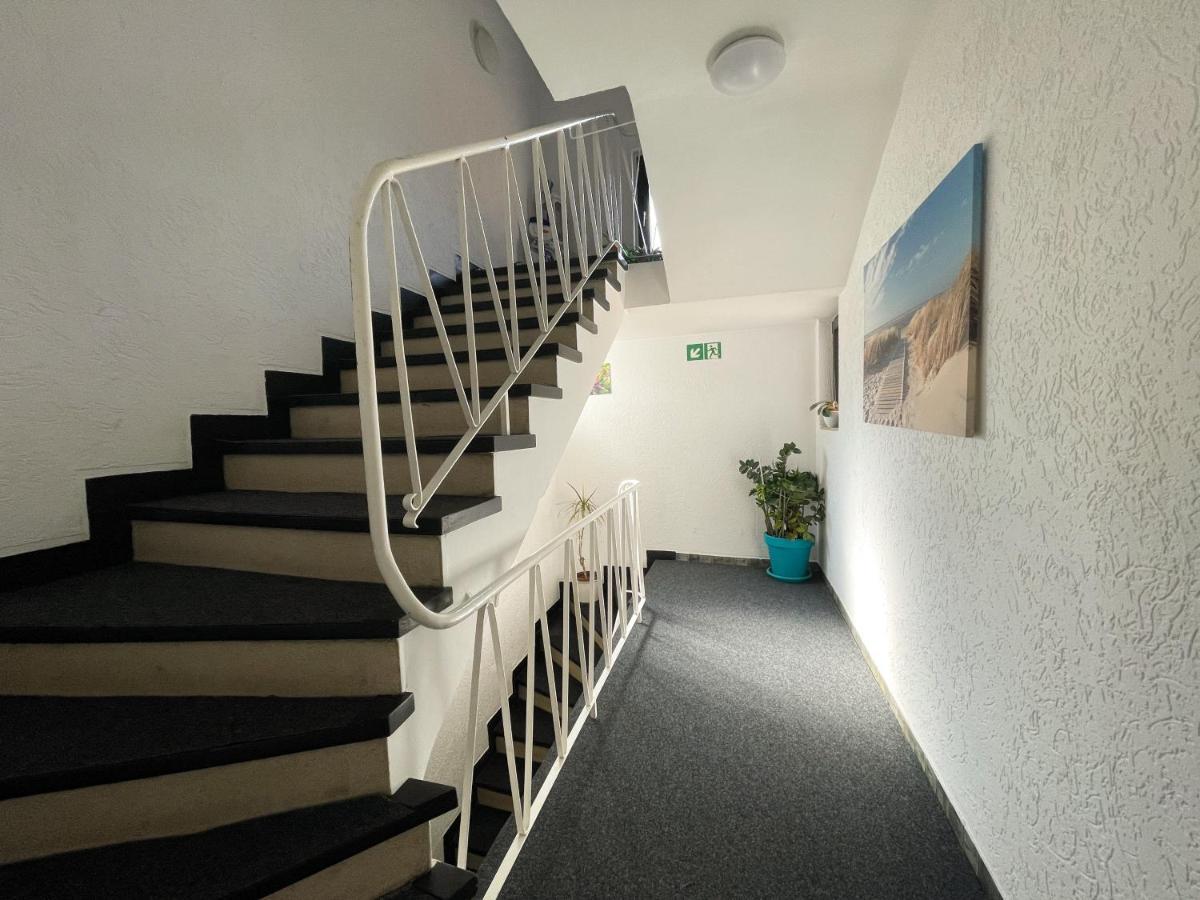 Zum Burghof Apartment Huerth Exterior photo