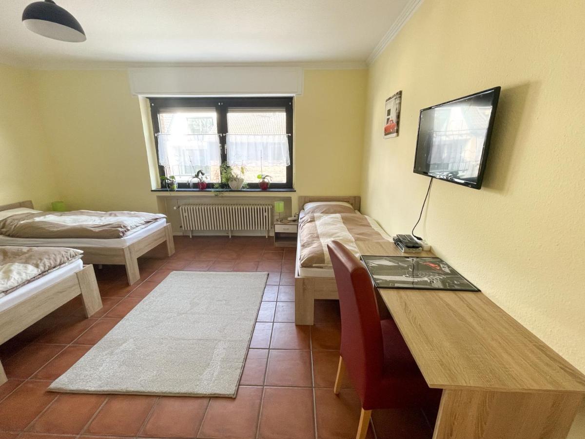 Zum Burghof Apartment Huerth Exterior photo